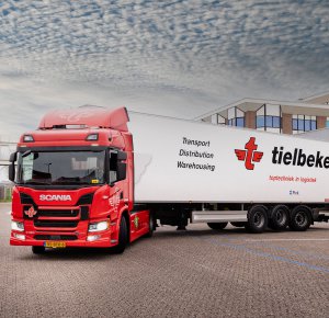 De eerste 15 Scania HEVs zijn afgeleverd Tielbeke Logistiek bestelt 10 extra Scania Hybride trucks