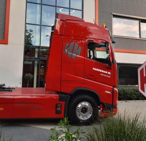 Vierhonderdste Scania voor Boonstra Transport   