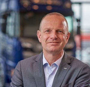 Scania Benelux splitst operationele activiteiten