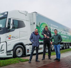 Simon Loos neemt drie-assige Volvo FH Electric-trekker met e-PTO in gebruik