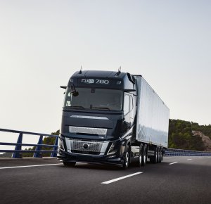 Volvo Trucks op de IAA 2024: hoe nieuwe trucks en  technologieën bijdragen aan nul emissies en nul  ongevallen
