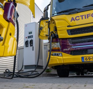 VHC ActiFood zet met Scania BEV eerste stap naar uitstootvrije toekomst 