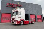 Jenniskens Kraanverhuur schaft imposante Scania trucks aan 