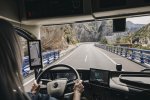 Nieuwe functie in Volvo Trucks’ stuursysteem grijpt razendsnel in bij klapband