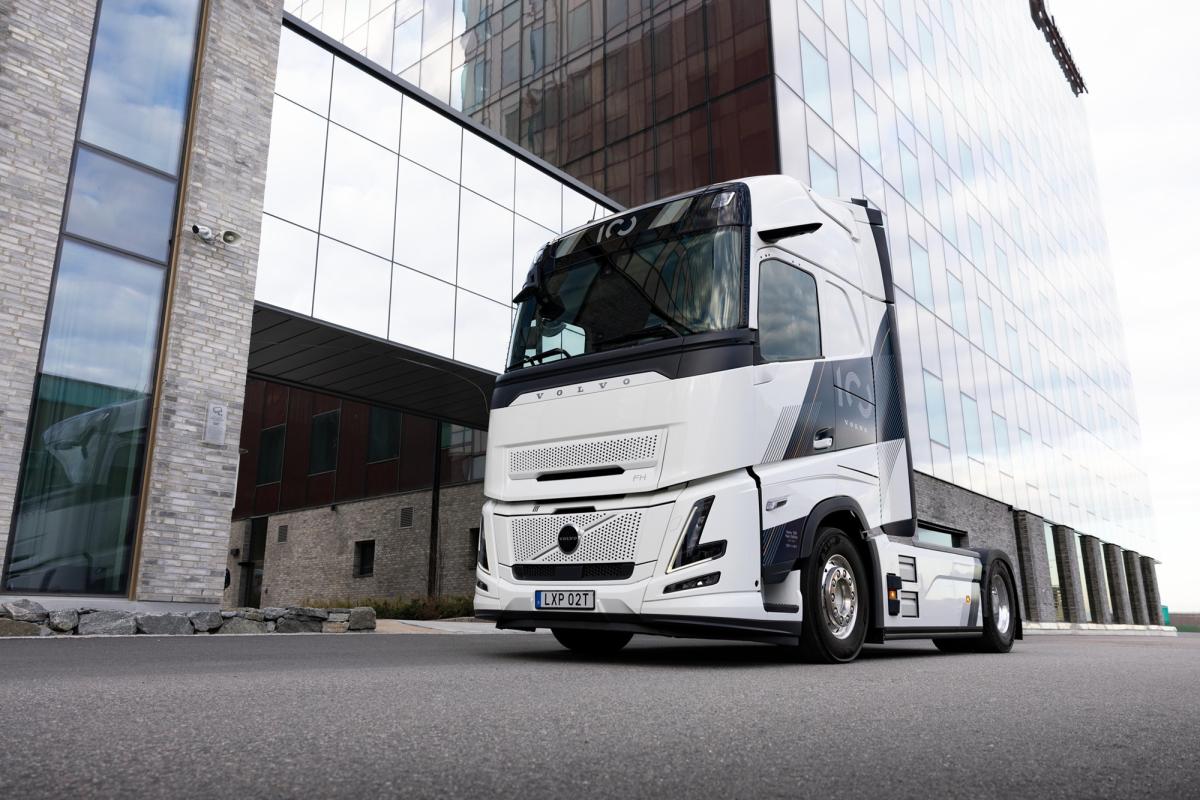 Volvo introduceert speciale truck ter gelegenheid van 100-jarig jubileum